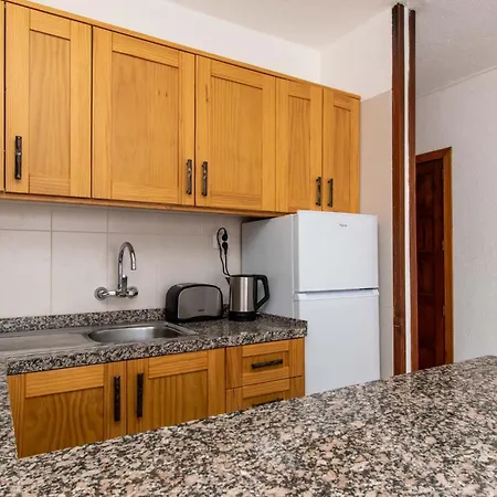 아파트 Floritas 24 - One Bed With Pool View 아로나